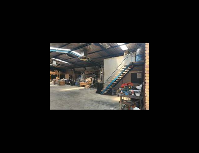 650M² MINI FACTORY FOR SALE IN DAGGAFONTEIN